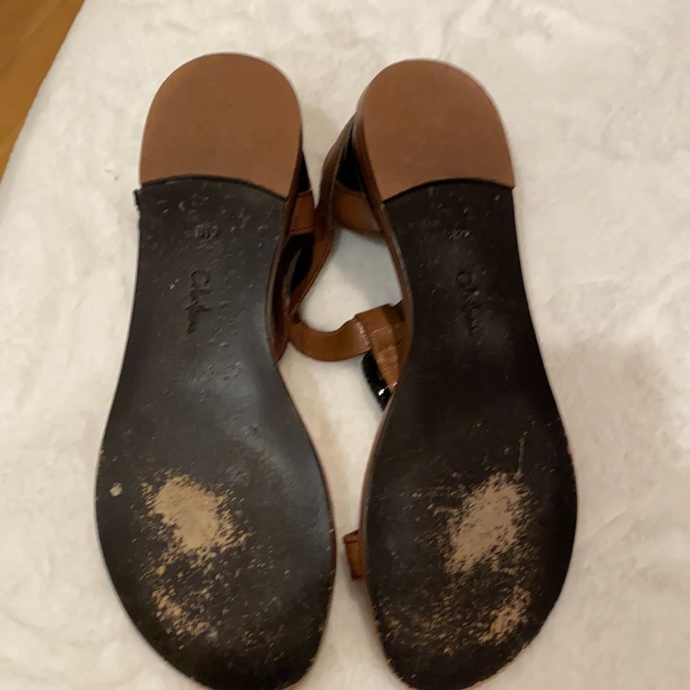 Cole Hann Sandal - Picture 8 of 9